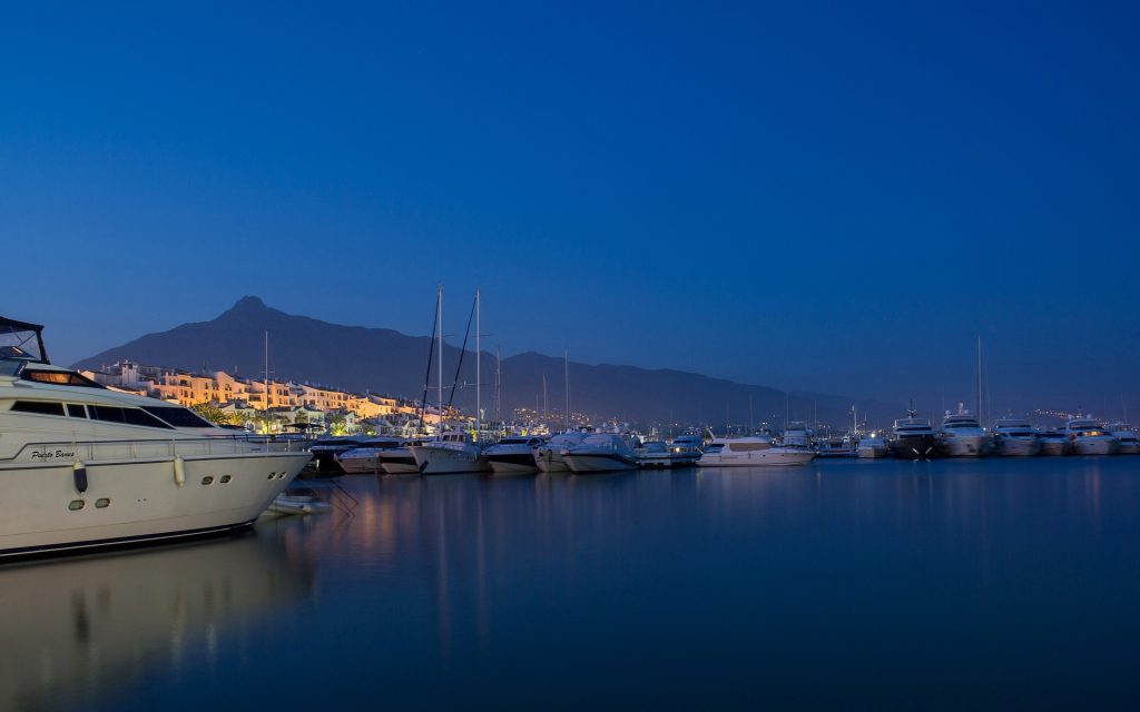 Yates Puerto Banús
