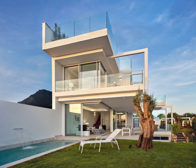 New 3 bedroom modern villa in Valdeolletas, Marbella town center