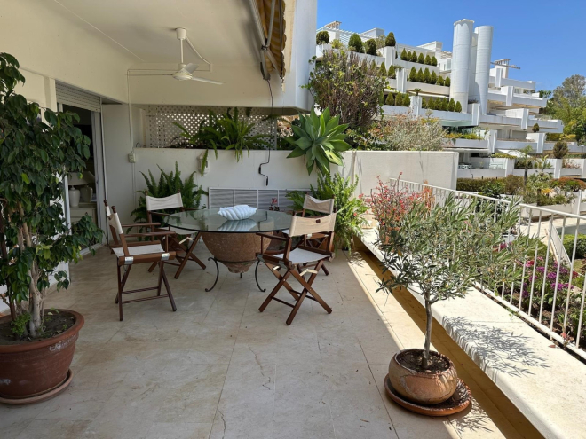 Elegant 3 bedroom apartment in Las Terrazas de Las Lomas De Marbella Club