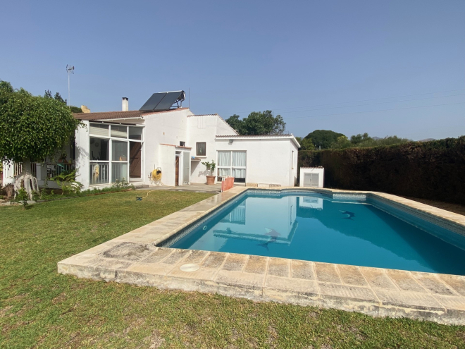 Traditional 5 bedroom villa in El Velerin on the New Golden Mile