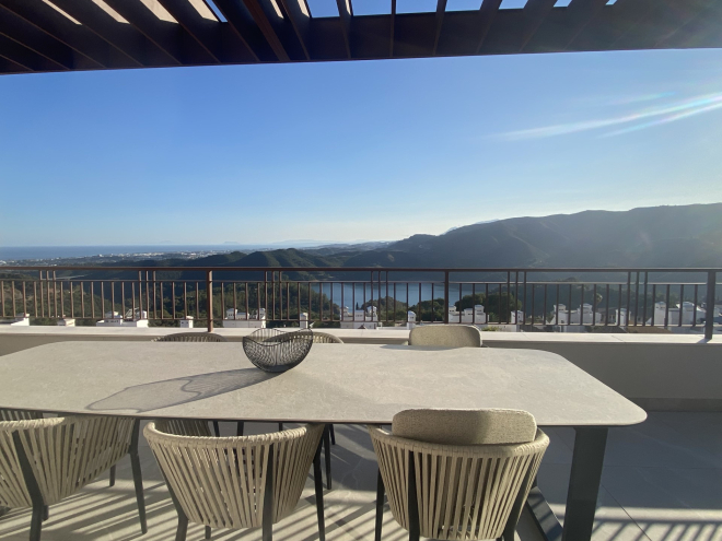 Brand new modern duplex penthouse with panoramic views in Almazara Hills, Istan