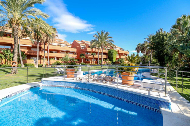 Elegante apartamento en El Embrujo Playa, Nueva Andalucia