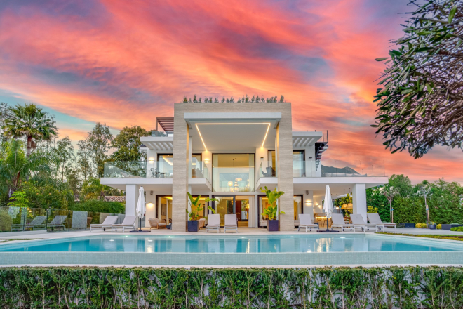 Exquisite villa in Villas del Marqués, Marbella Golden Mile