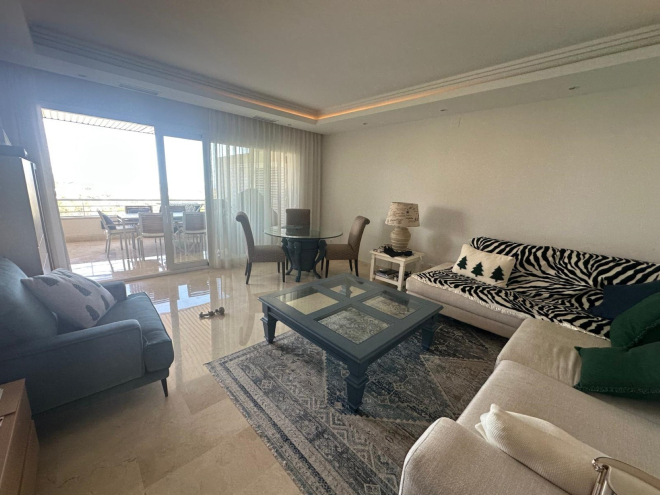 Luxury apartment with panoramic views in La Corniche, Nueva Andalucia