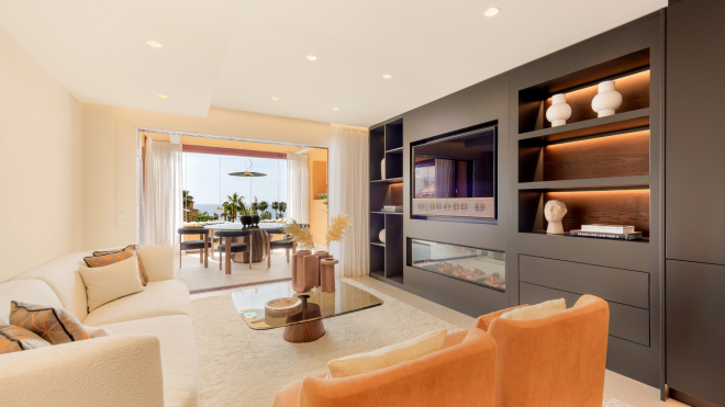 Apartamento reformado con vistas panorámicas en Los Granados del Mar, Estepona