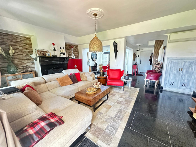 Unique 3 bedroom townhouse in a small community on the New Golden Mile