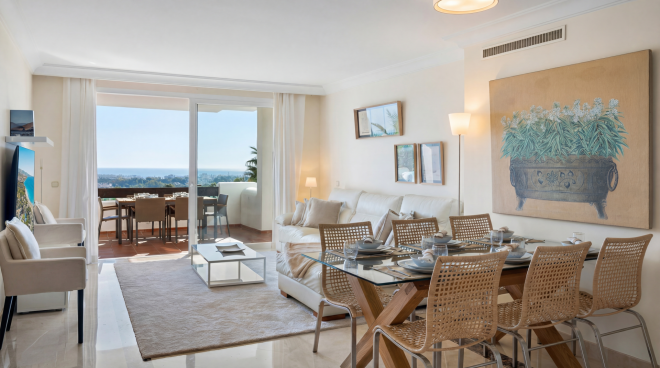 Contemporary 2 bedroom apartment with panoramic views in Lomas del Marqués, Benahavis