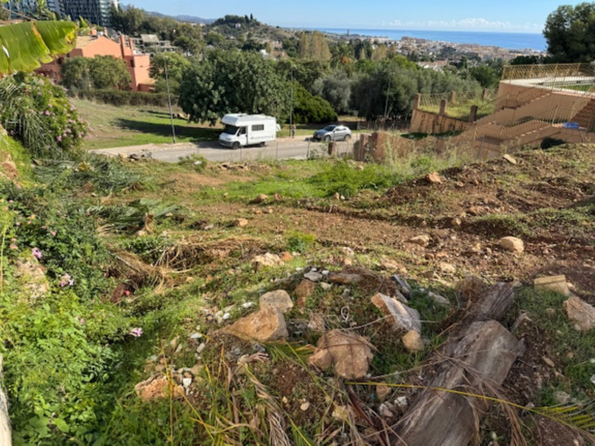 Plot with luxury villa project in Xarblanca, Marbella