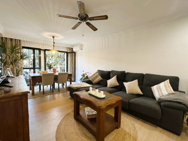 Elegant ground floor apartment, beachside in San Pedro