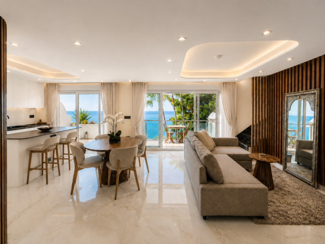 Exclusive beachfront penthouse – experience Estepona at its finest – with panoramic sea views