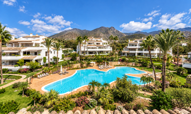 2 bedroom luxury apartment with sea views in Monte Paraiso Country Club